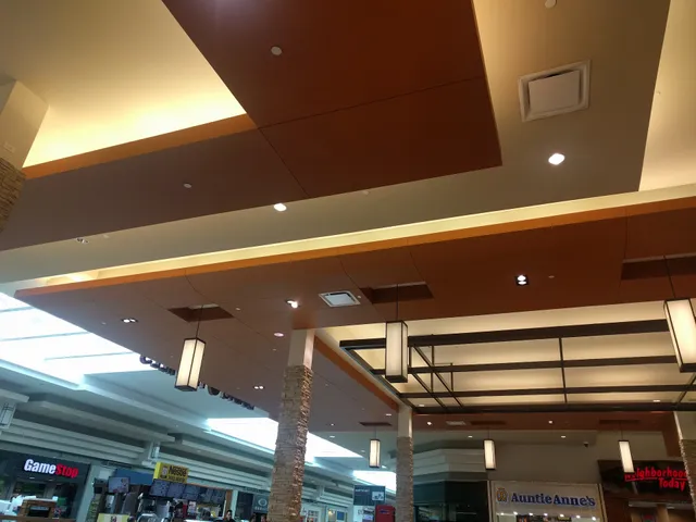 Apple Woodland Hills