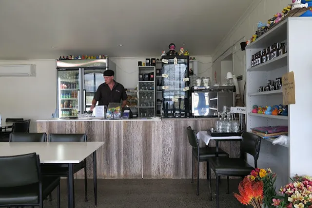 Lucky Ducks Cafe