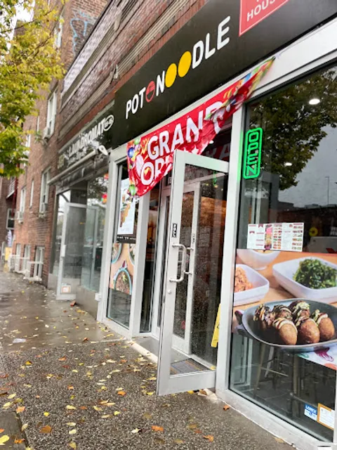 Pop Pot Noodle & Tea House