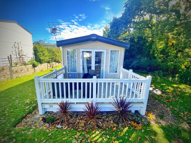 Sea Breeze Holiday Home