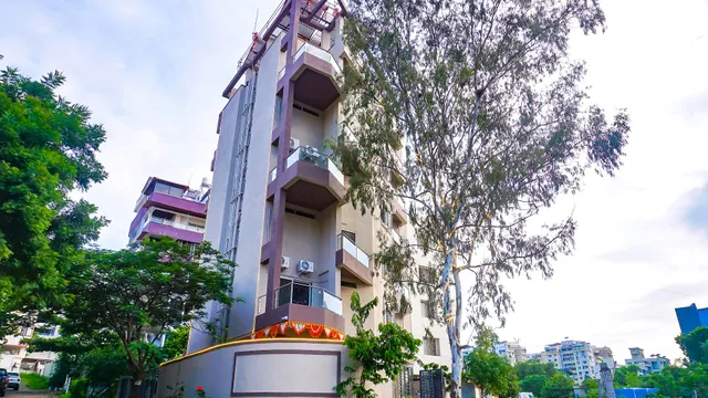 FabHotel Falcon Executive