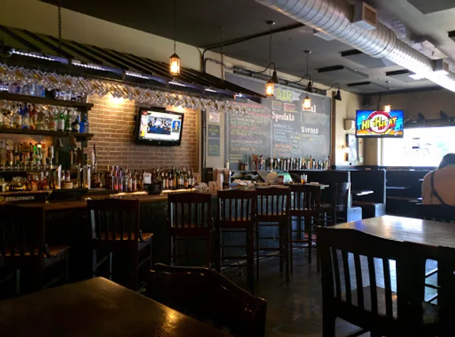 Dominick's Pizza & Pub