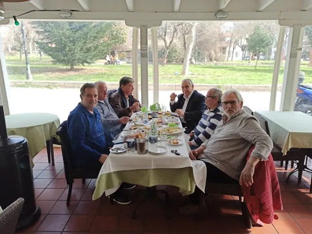 White Horse Tavern-Ouzeri