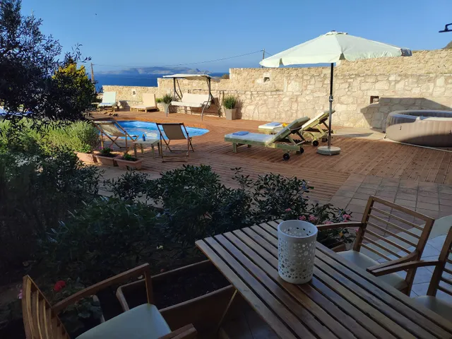 Pamela's house (private pool and spa)