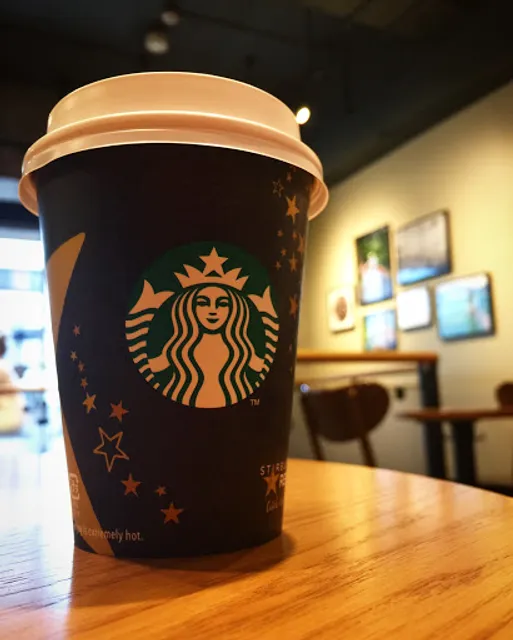 Starbucks Coffee - Roppongi 7-chome