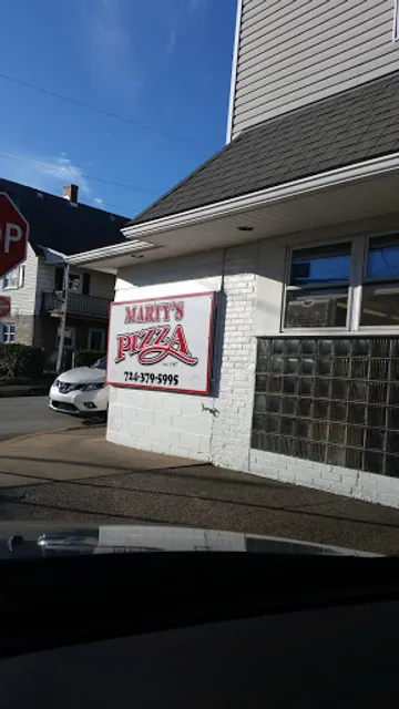 Marty's Pizza