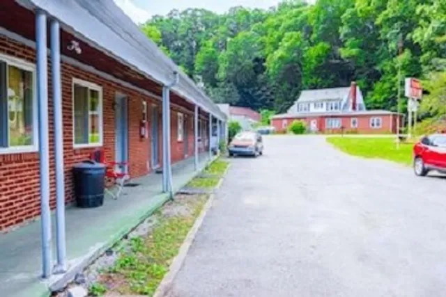 Travelers Inn by OYO Beaver, Hwy 19