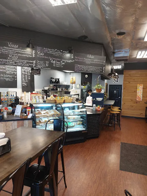 Cinnamon Bear Bakery & Deli