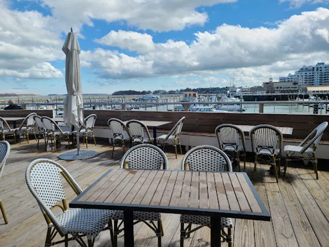 Reelhouse Marina Bay