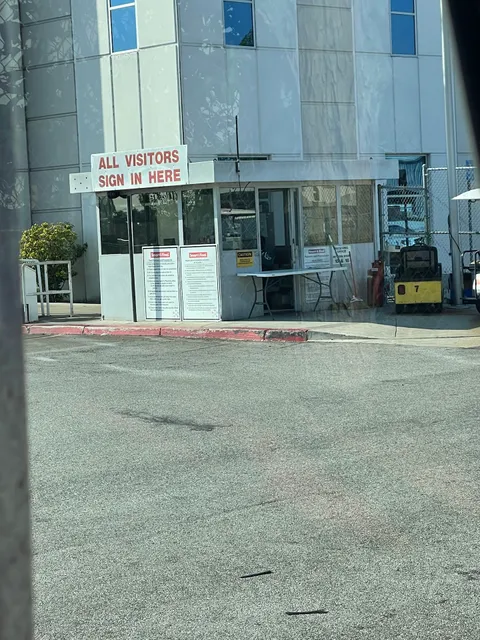 Smart & Final Distribution Center