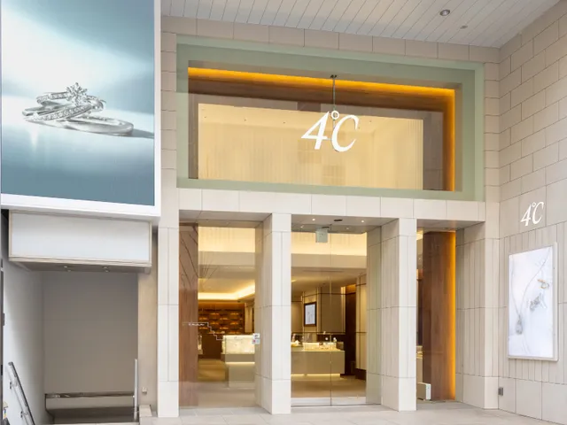 4℃ BRIDAL Ginza Flagship Store