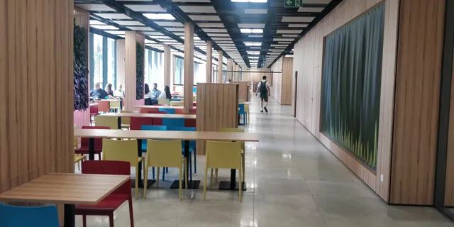 Lunch break - Westend Plazza