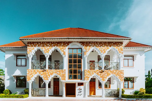 SUNNY PALMS BEACH RESORT