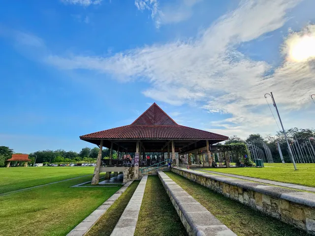 Padang Semarak Taman Wetland