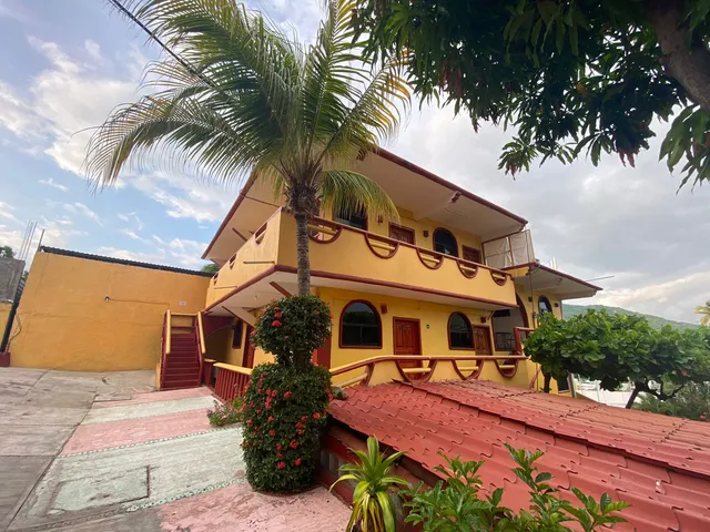 Hotel El Capricho Zihuatanejo