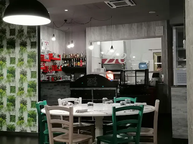 Ristorante Pizzeria Zest Km0
