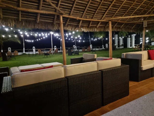 Mangue Beachfront Tapas Bar