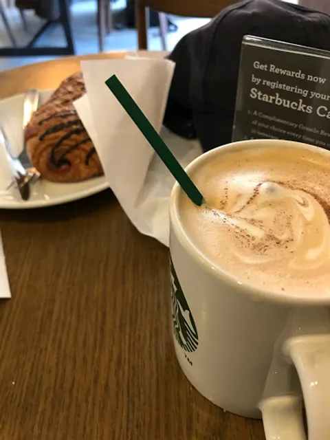 Starbucks Jimbaran Arcade