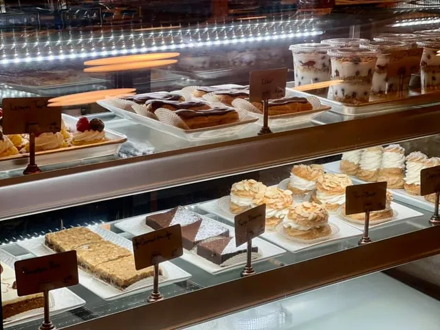 Bake Shop and Hollywood Cafe