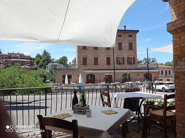 Bottiglieria DiVin Leone