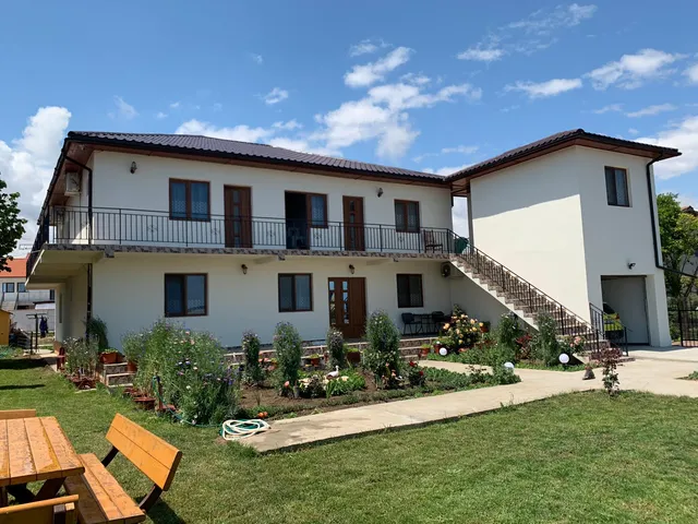 Cazare 2 Mai - Vila DIZEL -