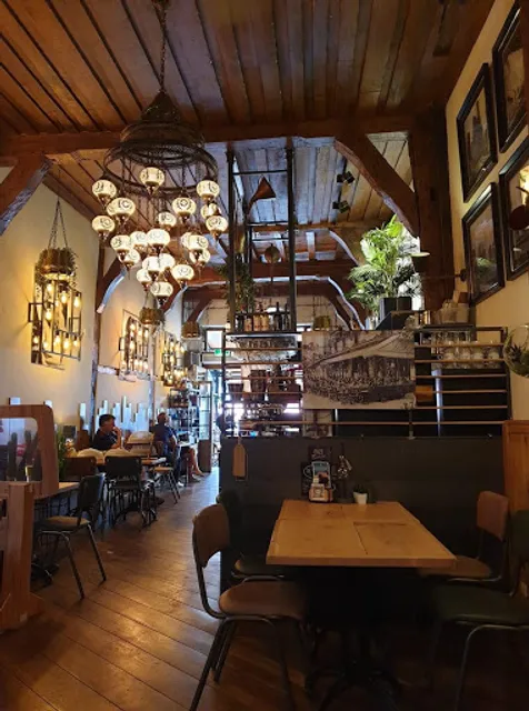 Brasserie De Trechter Ontbijt-Lunch & More !!