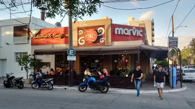 Marvic | Heladería • Pastelería • Restaurante
