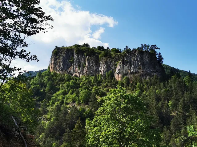 Равна стена - Град / Ravna Stena - Grad
