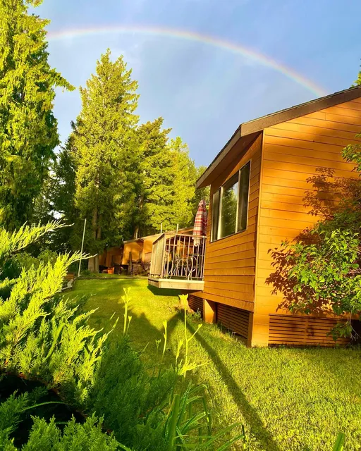 St Ives Resort On Shuswap