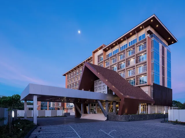 Hotel Santika Gunungkidul - Jogja