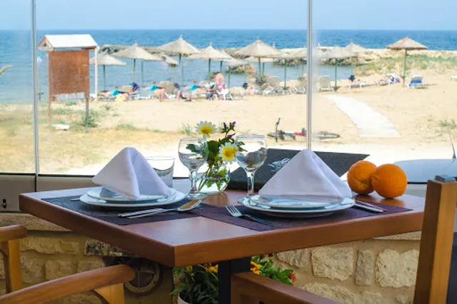 Nautilus Bay Hotel & Restaurant