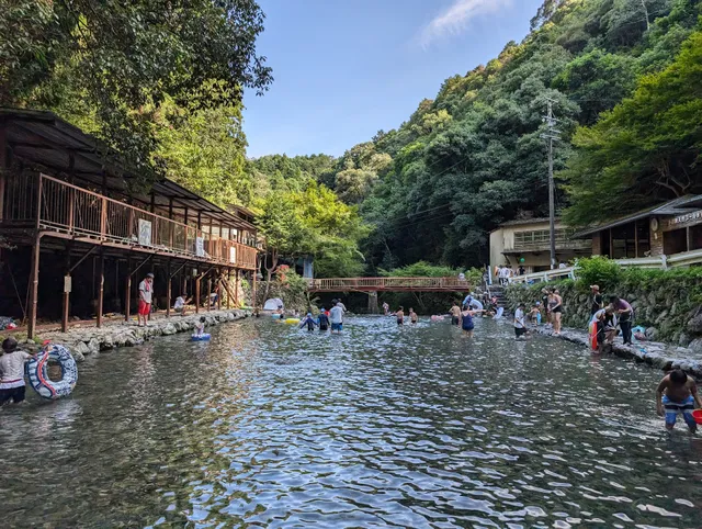 多度峡天然プール休憩所