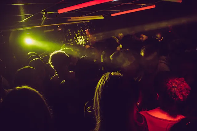 Le Donjon Lozère - Restaurant, Club & Bar