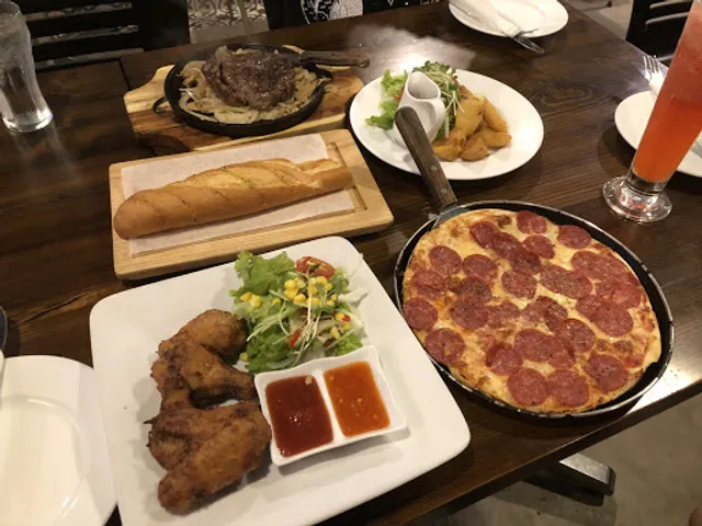 Al Fresco's Mạc Đĩnh Chi