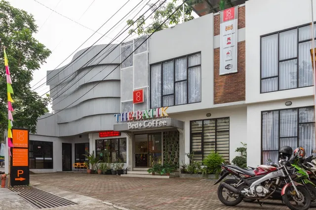 RedDoorz Premium @ Moh. Toha