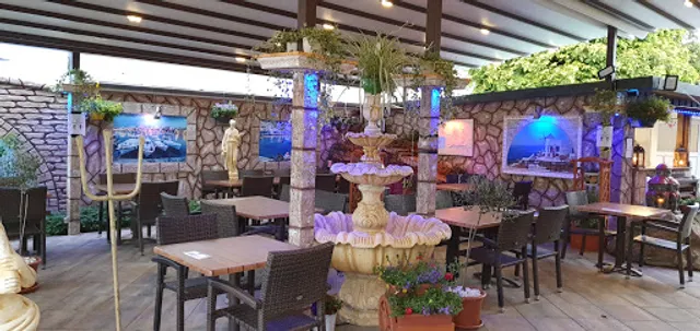 Hotel Restaurant Akropolis - Bad Oldesloe