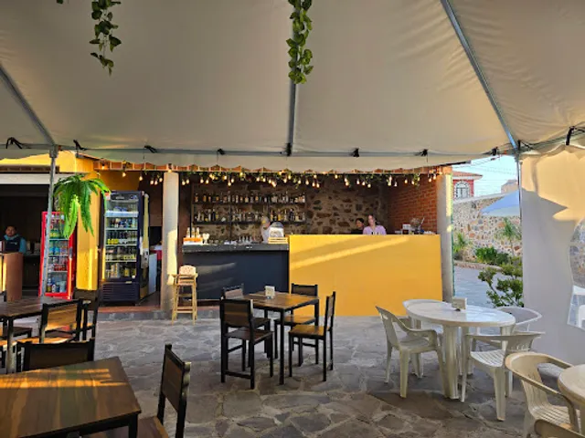 Ruta Brizuela restaurant-bar