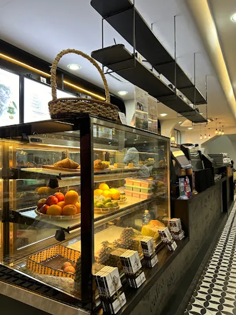 Trung Nguyên Legend