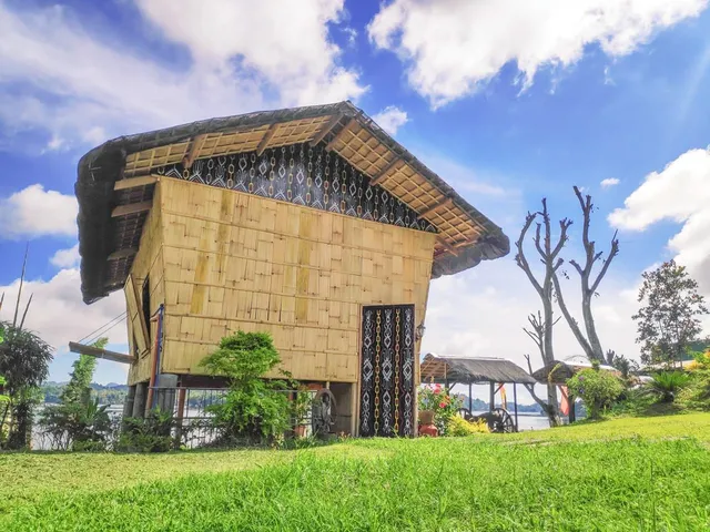 Punta Isla Lake Resort