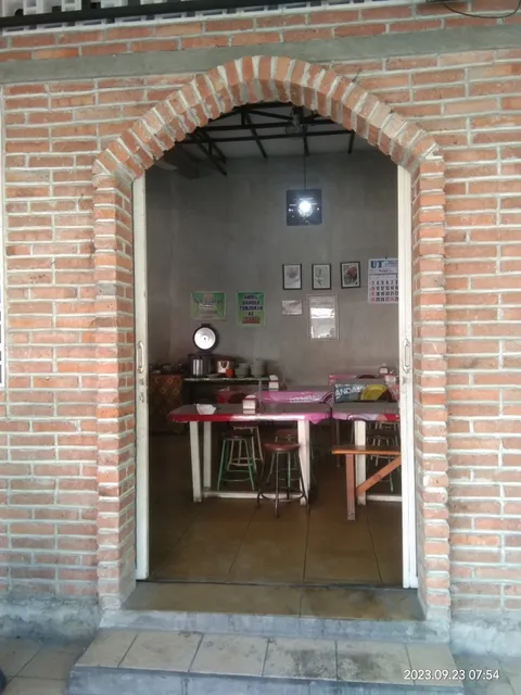 Warung Makan Lawuni