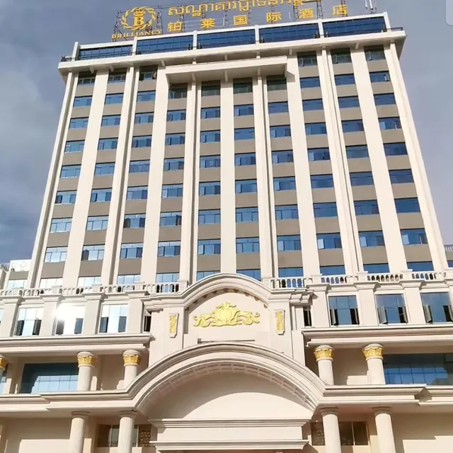 铂莱国际酒店