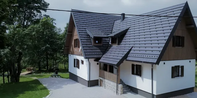 Plitvice Streaming - Adults Only