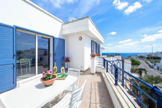 DELIZIOSI APPARTAMENTI SUL MARE