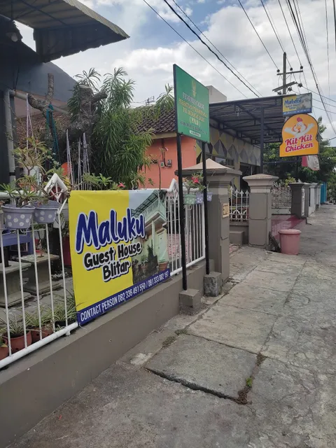 OYO 93976 Maluku Guest House