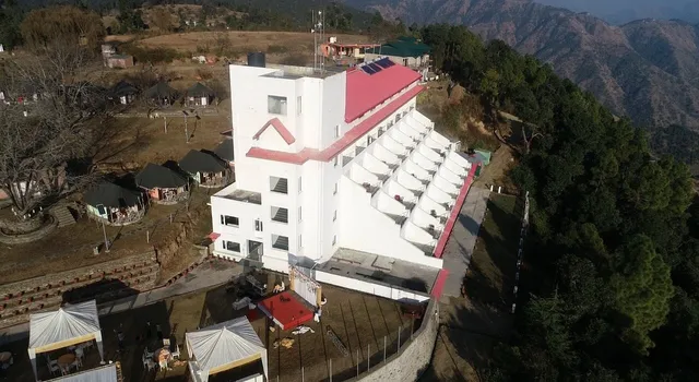 Hotel Jungle Livinn - Resort at Hill Top