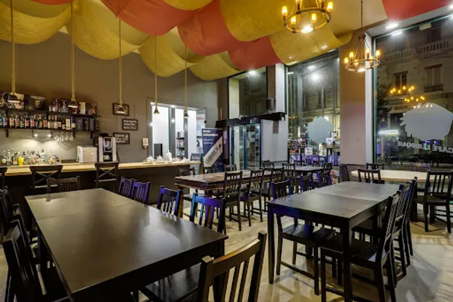 The White Rabbit - Bar et boutique de jeux - Lyon 6