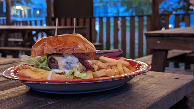 Los naranjos bar y restaurante