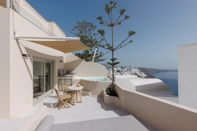 Morfes Luxury Suites by Caldera Houses