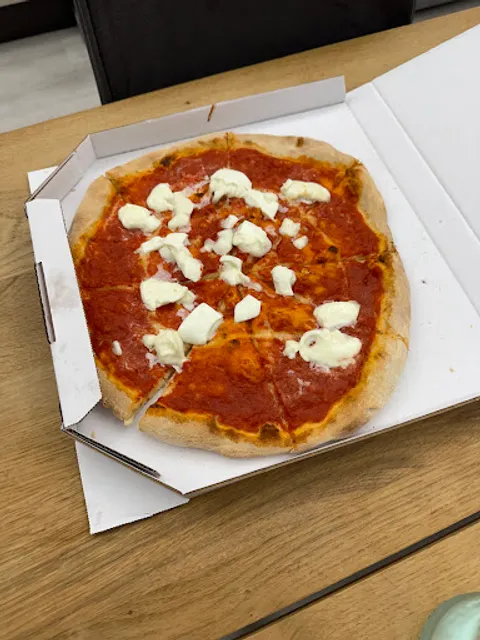 Pizzeria D'Asporto Riale Di Lorena