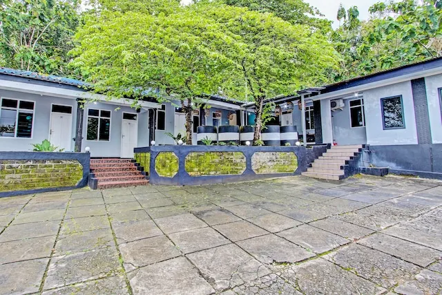 OYO 92287 Hotel Aji Mantoro